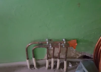 Canalisations ou raccordements de plomberie intérieure